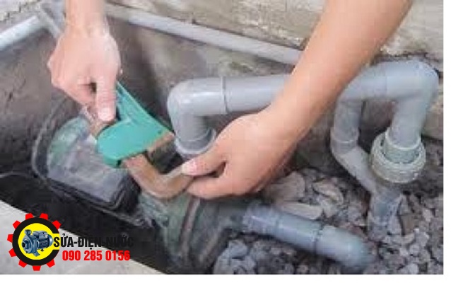 Sửa máy bơm nước quận 10 uy tín, chất lượng 24/24
