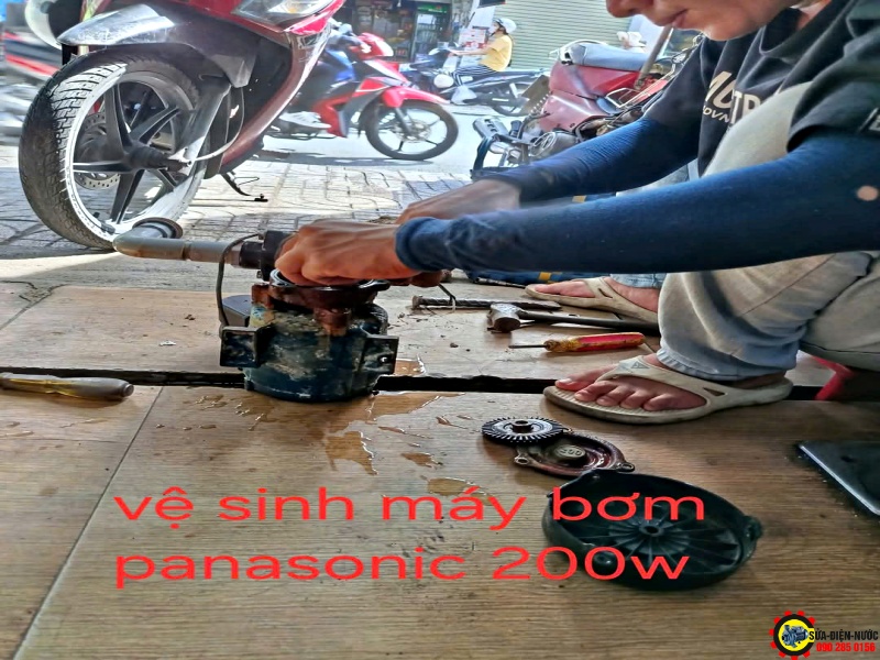 Vệ sinh máy bơm nước tại nhà quận 10 - uy tín
