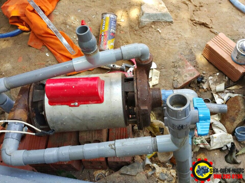 Chuyên Nhận Sửa Máy Bơm Nước Giếng Khoan Tại Nhà