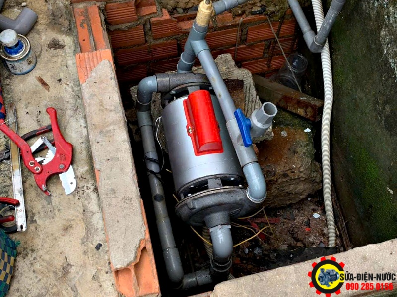 Mua bán, lắp đặt máy bơm giếng khoan gia đình