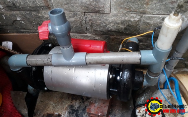 Mua mới, lắp đặt máy bơm giếng khoan, bảo hành bao lâu?