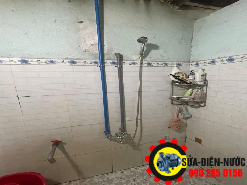 Gọi thợ sửa vòi nước tại nhà, có thu phí đi lại không?
