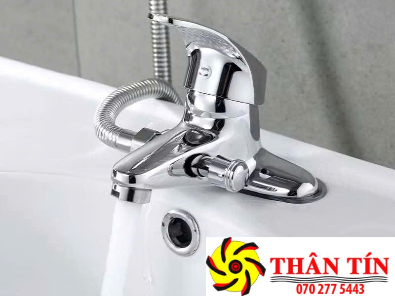 dịch vụ lắp đặt vòi nước rửa chén trọn gói tại trung tâm