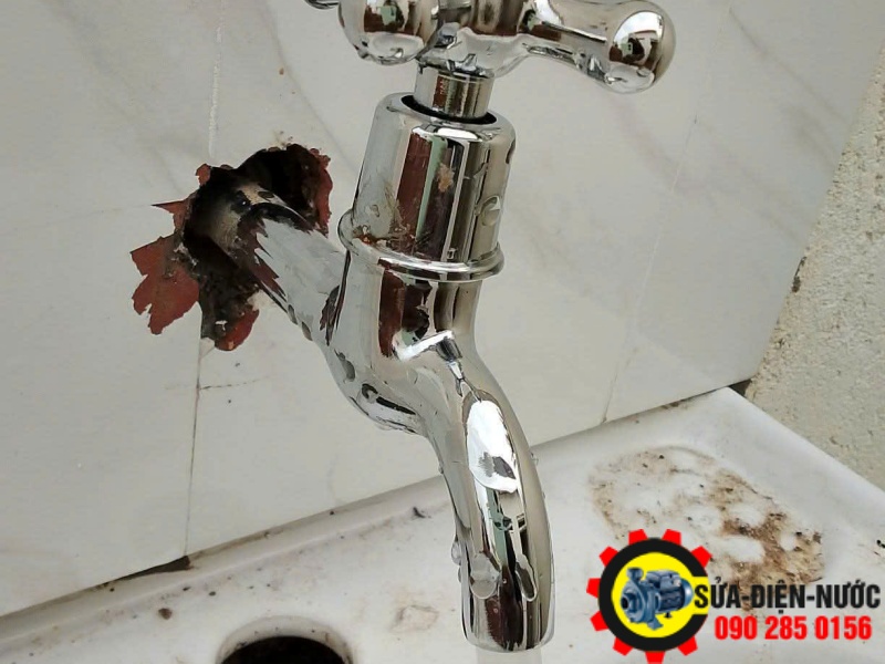 Dịch vụ lắp đặt vòi nước tại nhà có kiểm tra rò rỉ sau khi hoàn thành không?
